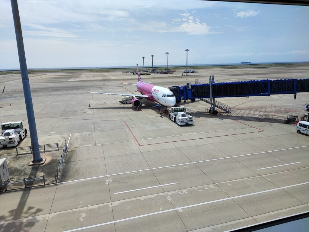 中部国際空港 くつろぎ処 風の湯 プライオリティパス 温泉から見える飛行機の眺め