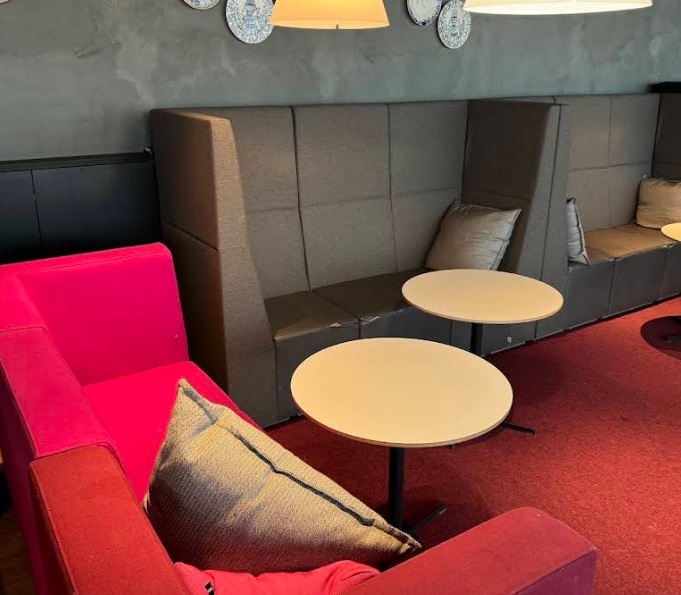 ヘルシンキ Aspire Lounge メニューボード